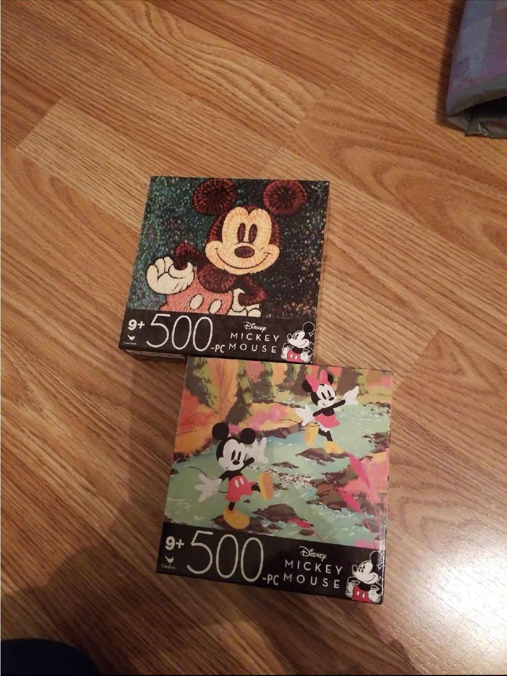 Disney Mickey Mouse Puzzle Set - Black, White, Pink, Yellow, Green